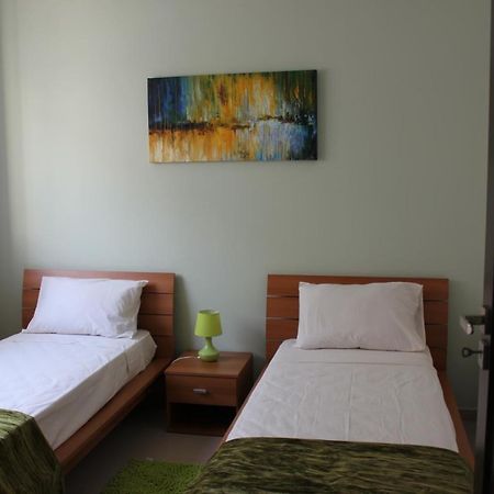 Sunny 2 Bedroom, 2 Bathrooms, Seaside Apt. Sliema Zewnętrze zdjęcie