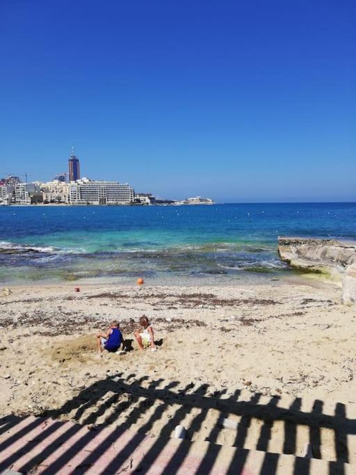 Sunny 2 Bedroom, 2 Bathrooms, Seaside Apt. Sliema Zewnętrze zdjęcie