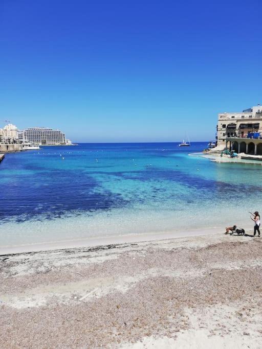 Sunny 2 Bedroom, 2 Bathrooms, Seaside Apt. Sliema Zewnętrze zdjęcie